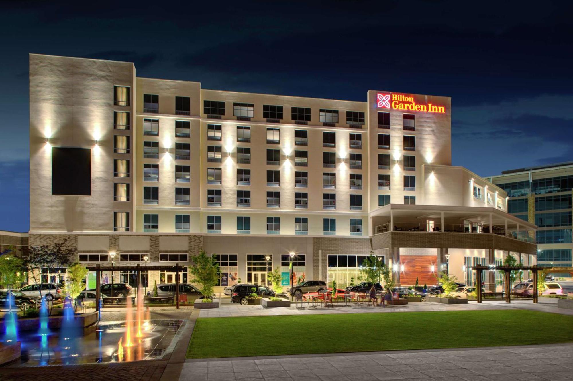 Hilton Garden Inn Charlotte Waverly Ballantyne Exterior photo