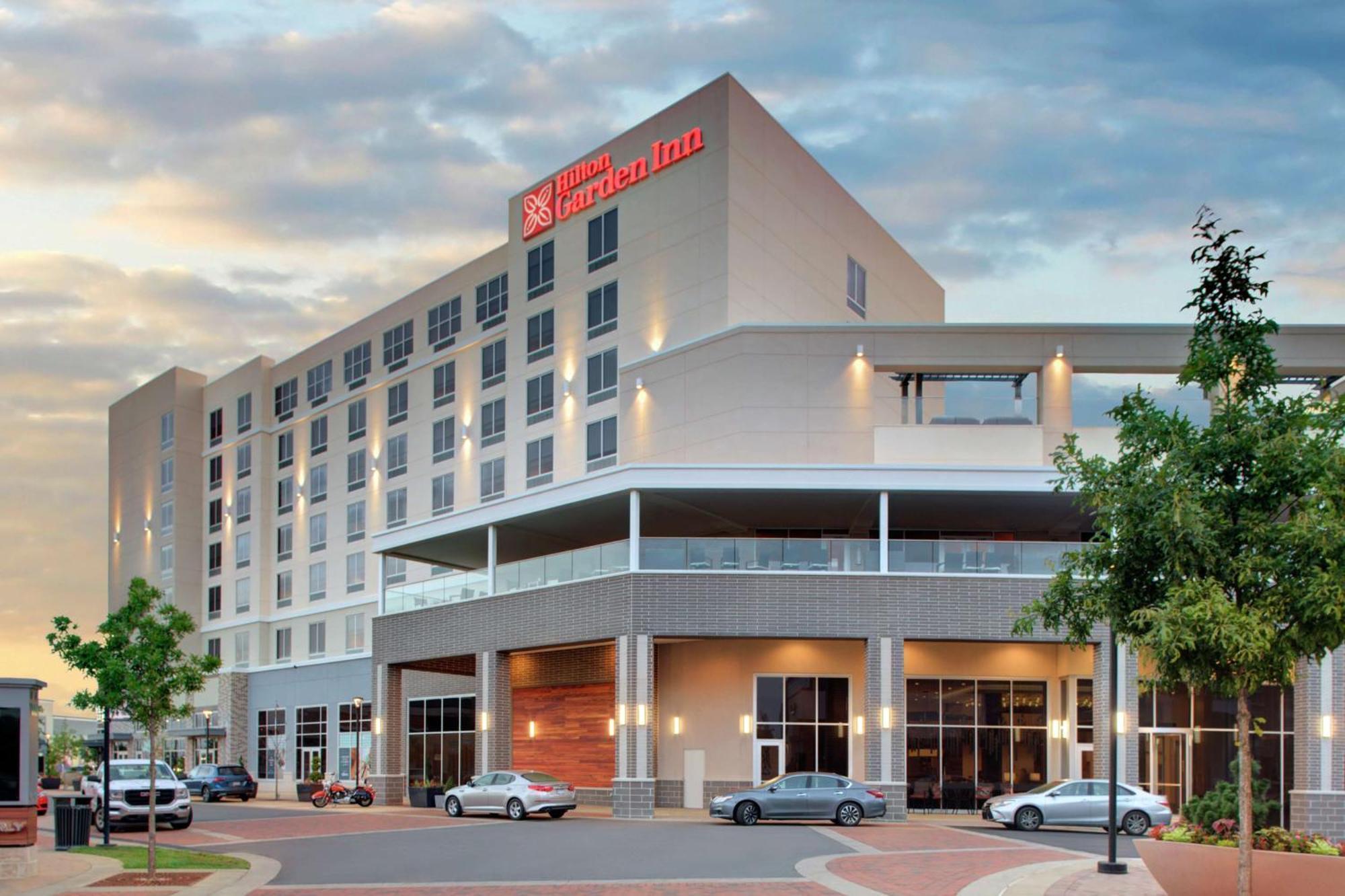 Hilton Garden Inn Charlotte Waverly Ballantyne Exterior photo